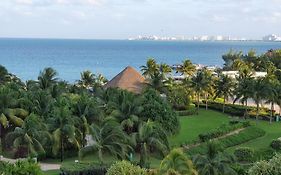 Cancun Amara